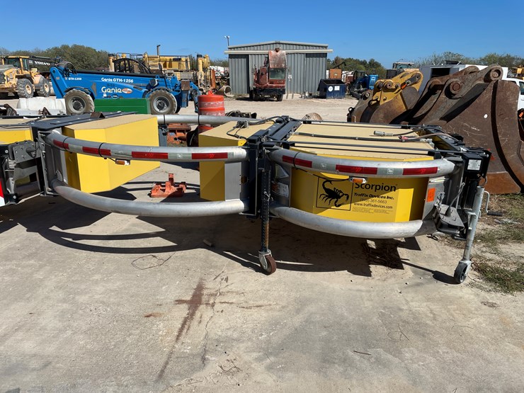 #6347-•-scorpion-crash-attenuator-image-1