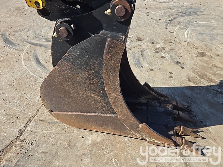 2022-yanmar-vio80-image-9