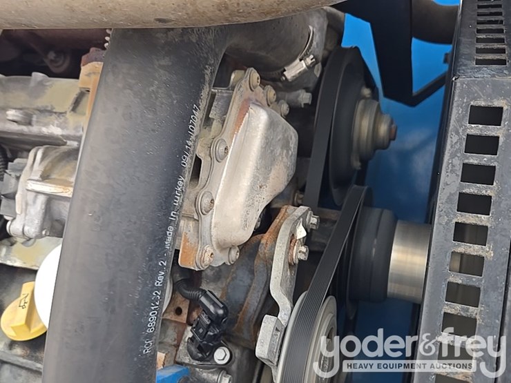 2015-genie-zx-135-image-95