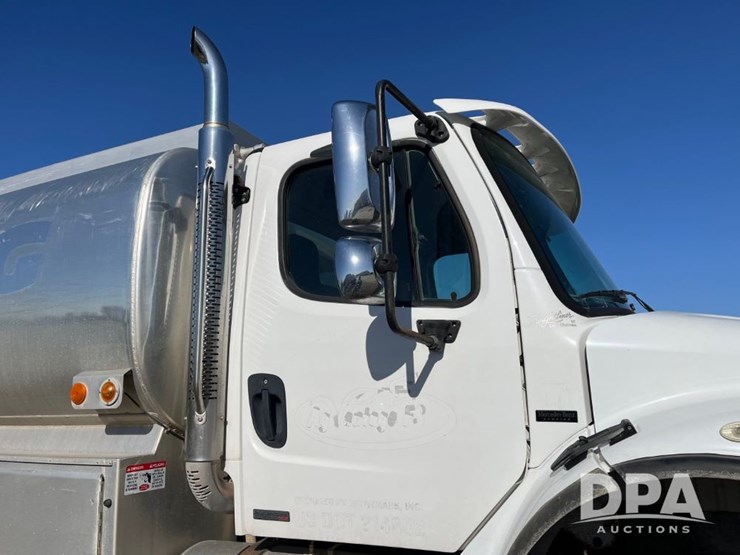 2007-freightliner-petroleum-truck-(jn3391,-unit-2373)-image-22
