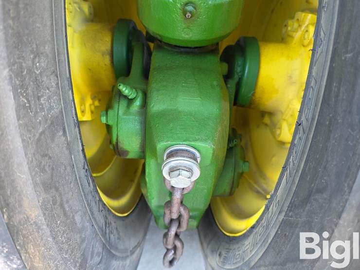 john-deere-b-image-11