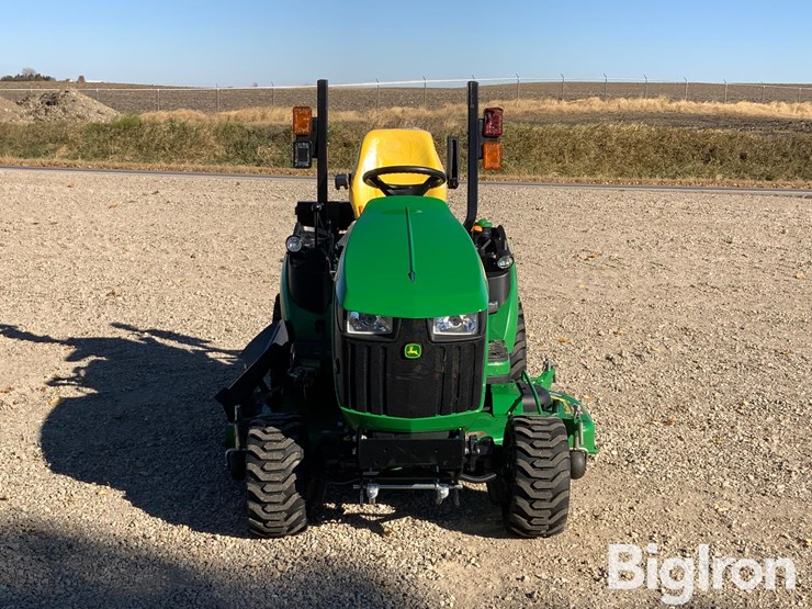 2023-john-deere-1025r-image-2