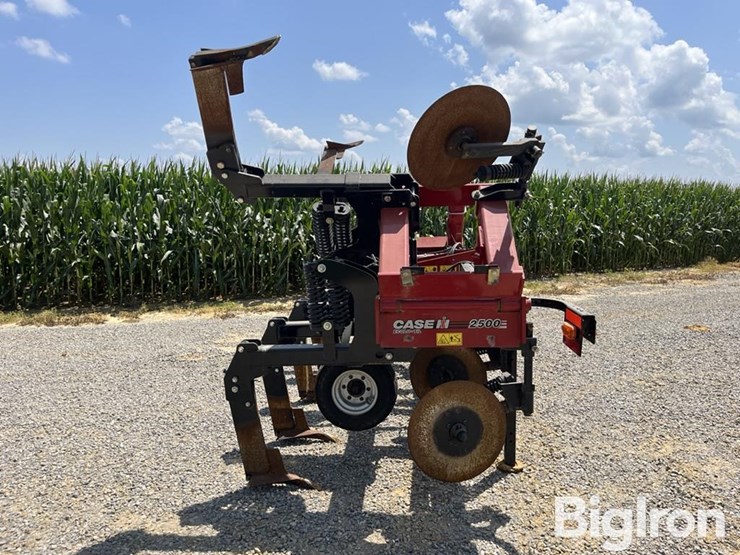 2023-case-ih-ecolo-till-2500-image-4