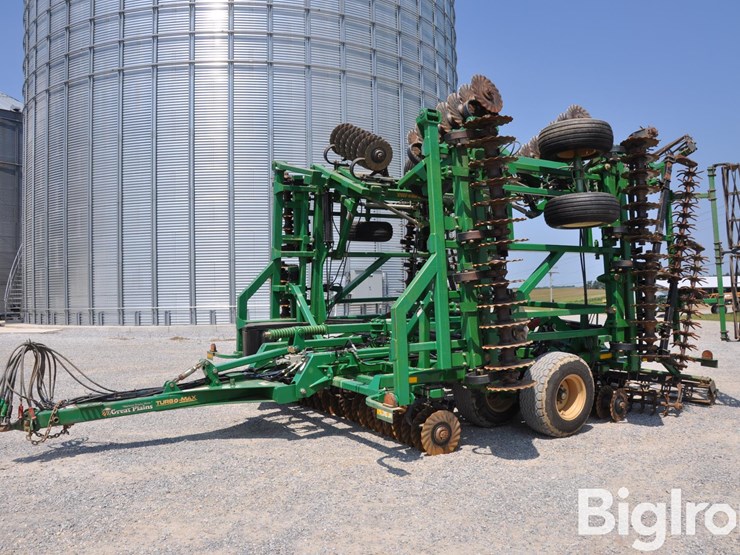 great-plains-4000tm-image-1