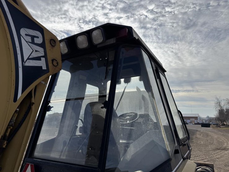 caterpillar-416b-image-19