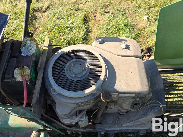 john-deere-285-image-17