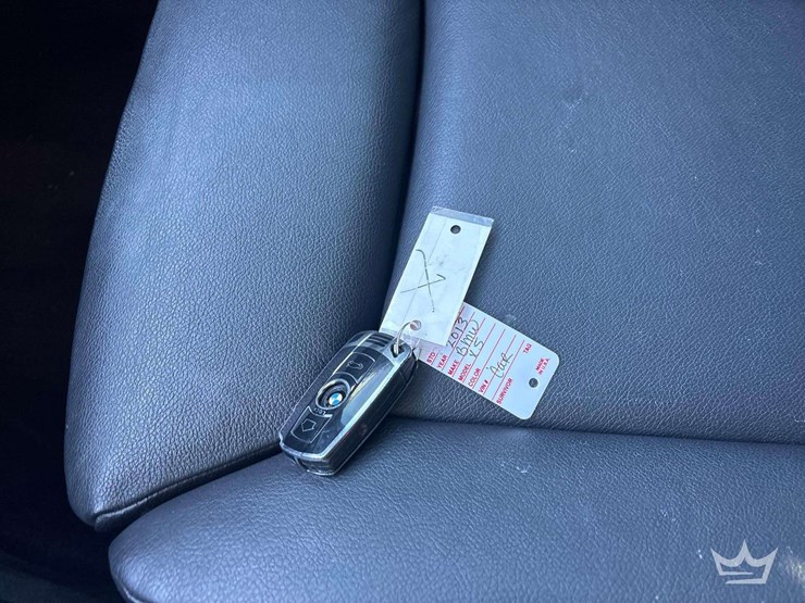 2013-bmw-x5-image-24