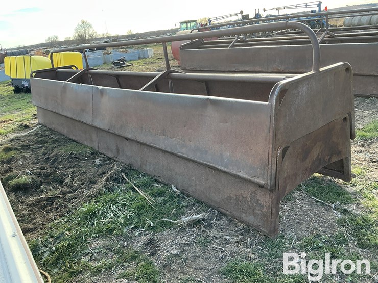 steel-bottomless-feed-bunks-image-8