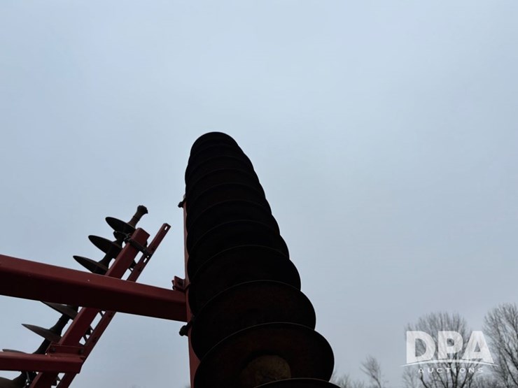 case-ih-3950-image-18