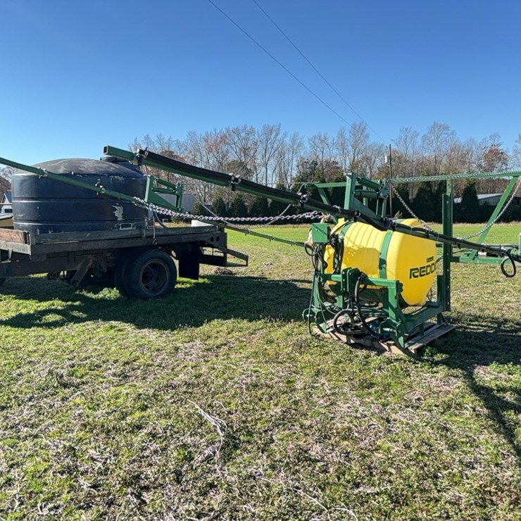 reddick sprayer – looks like new, hy￼ pro pump, controller, must see! Located at 107 Jernigan Swamp Rd. in Ahoskie, North Carolina