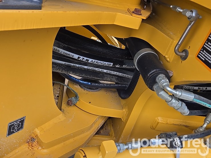 2017-deere-872g-image-50