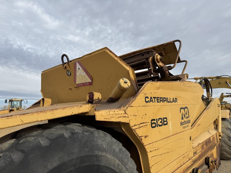 caterpillar-613b-image-25