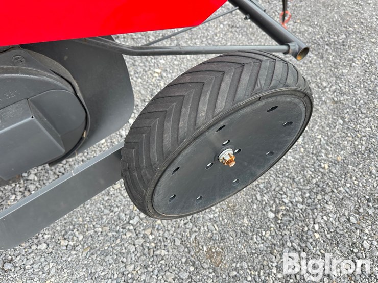 2015-massey-ferguson-2946a-image-20