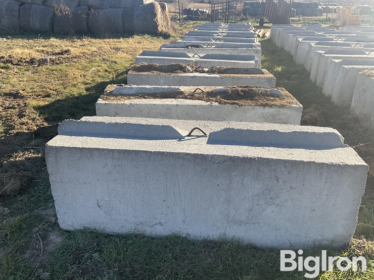 concrete-stackable-blocks-image-2