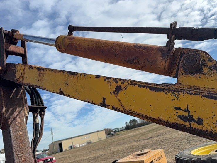 roanoke-g195-image-24