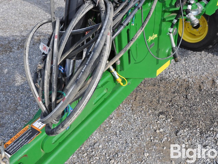 2022-john-deere-db60-image-10