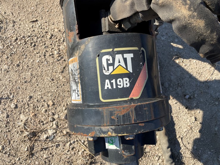 caterpillar-18-image-2