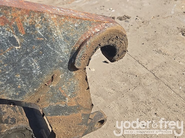 komatsu-wa200-8-image-13