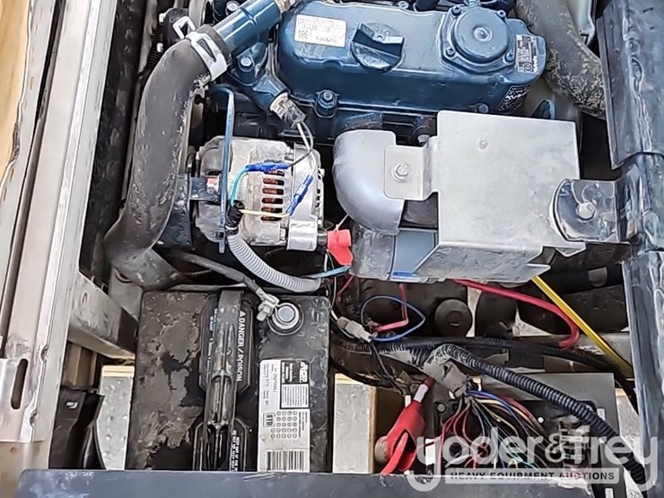 2019-club-car-carryall-1700-image-24