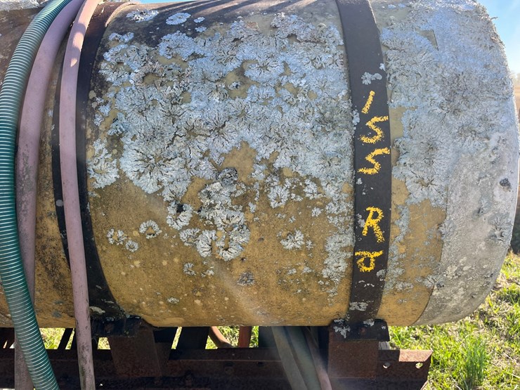 trailer-type-sprayer,-27’-folding-booms,-apprears-to-be-around-200-gallon,-located-at-276-jonestown-rd,-snow-hill-nc,-call-252-531-8061-for-more-info.-image-3