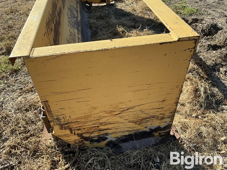 snow-blade-skid-steer-attachment-image-13