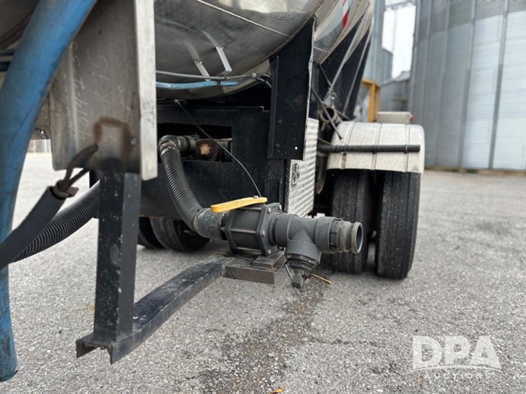 1982-trailmobile-trailer-image-33