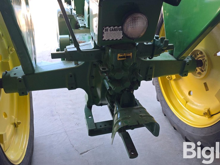 john-deere-b-image-16