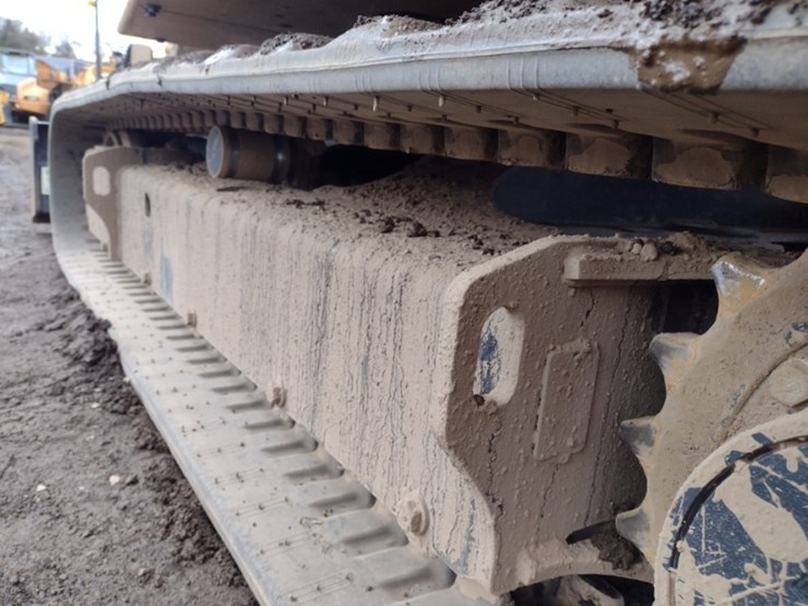 23-caterpillar-306-cr-image-30