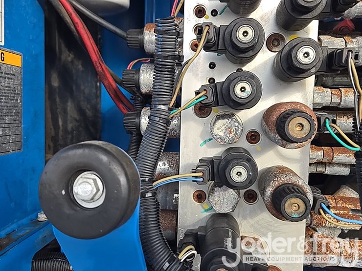 2015-genie-zx-135-image-112