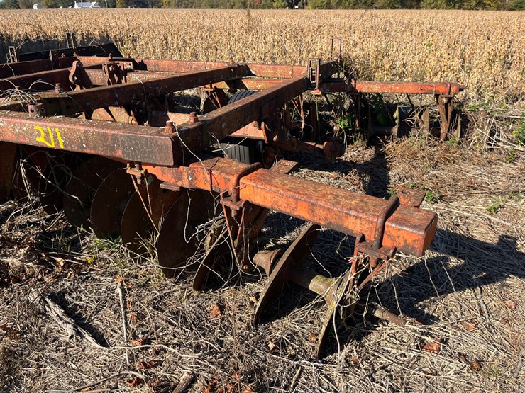 13’-case-disk,-needs-work,-no-hydraulics,-frame-for-drag-board,-located-at-276-jonestown-rd-snowhill,-n-c-image-16