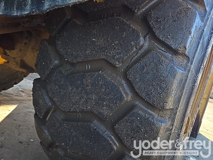 2016-caterpillar-950m-image-29