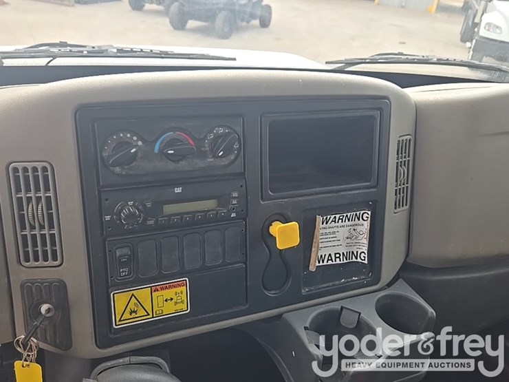 2015-international-4300-sba-image-113