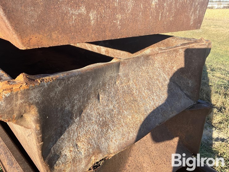 steel-feed-bunks-image-10