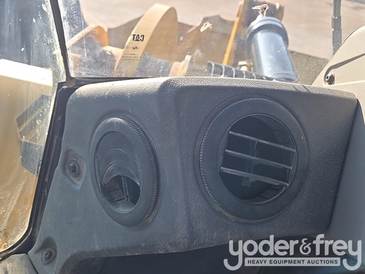 2016-caterpillar-950m-image-125