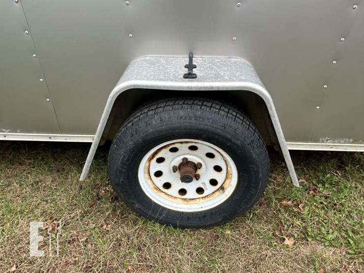 v-nose-enclosed-trailer-image-6