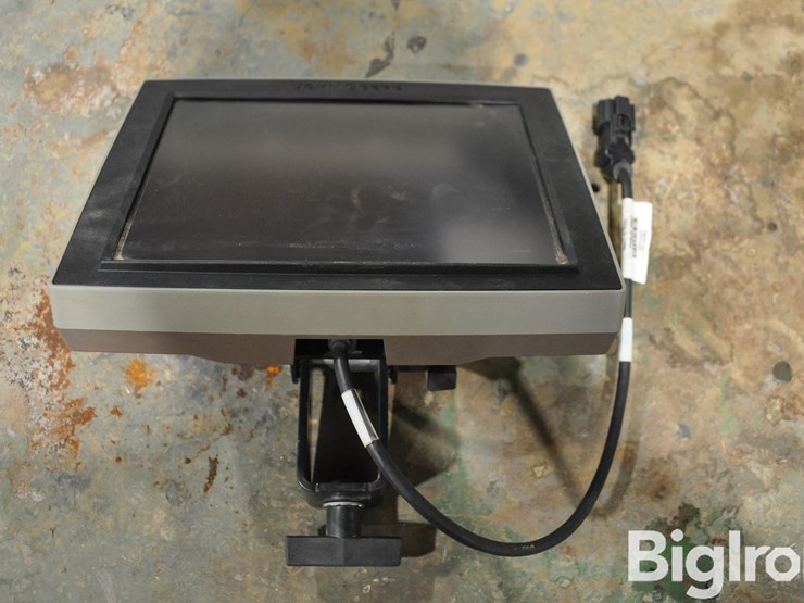 john-deere-10-image-1