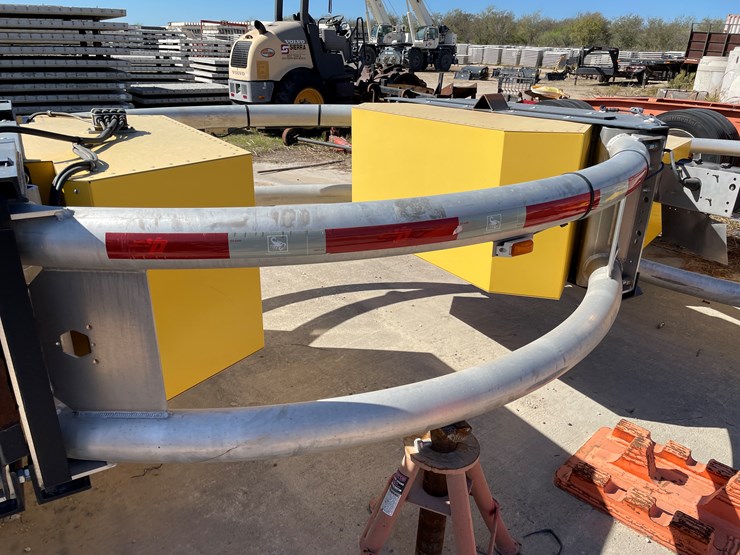 #6347-•-scorpion-crash-attenuator-image-12