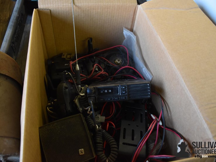 box-of-cb-radios-image-2