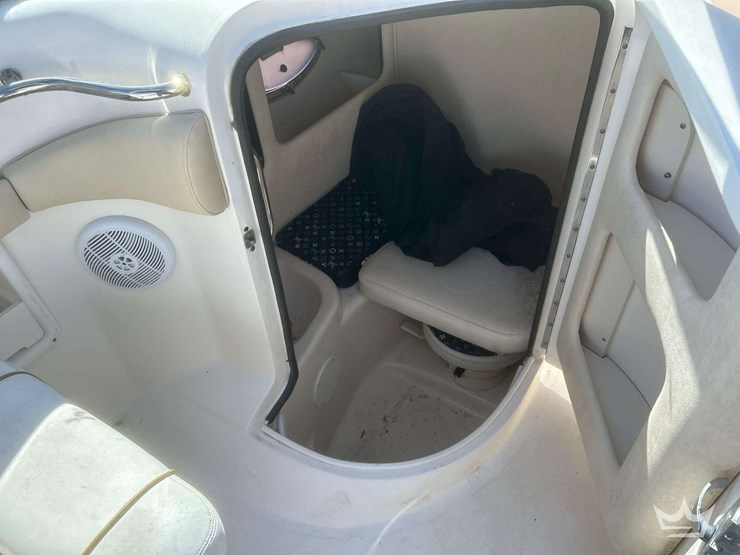 2003-sea-ray-slx-29'-image-28
