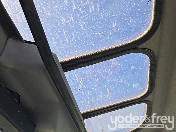 2022-yanmar-vio80-image-103