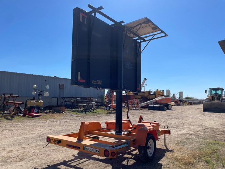 #6301-•-2020-solar-tech-message-board-(trailer-#37193)-(no-title)-image-4
