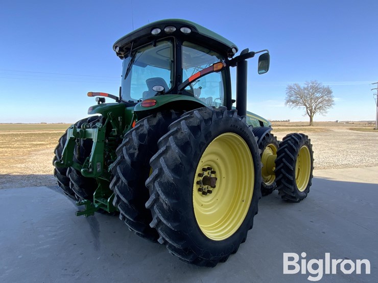 2010-john-deere-8245r-image-5