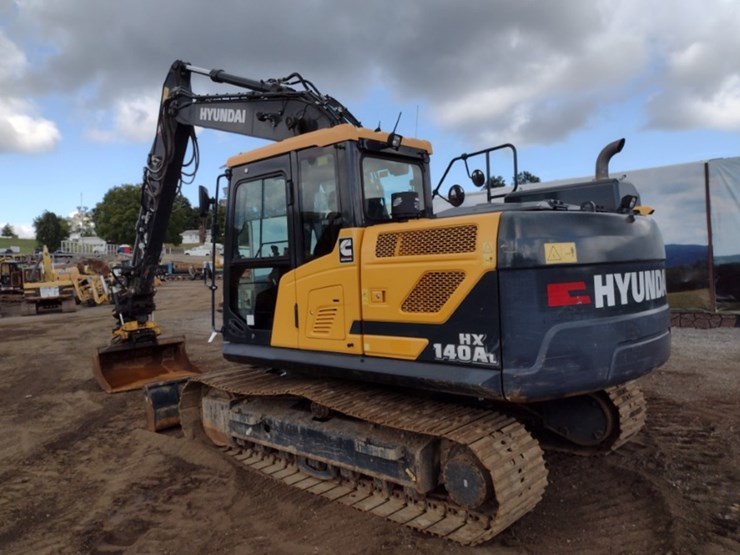 22-hyundai-hx140al-image-61