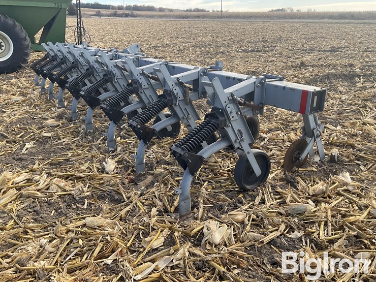 hiniker-cultivator-image-5