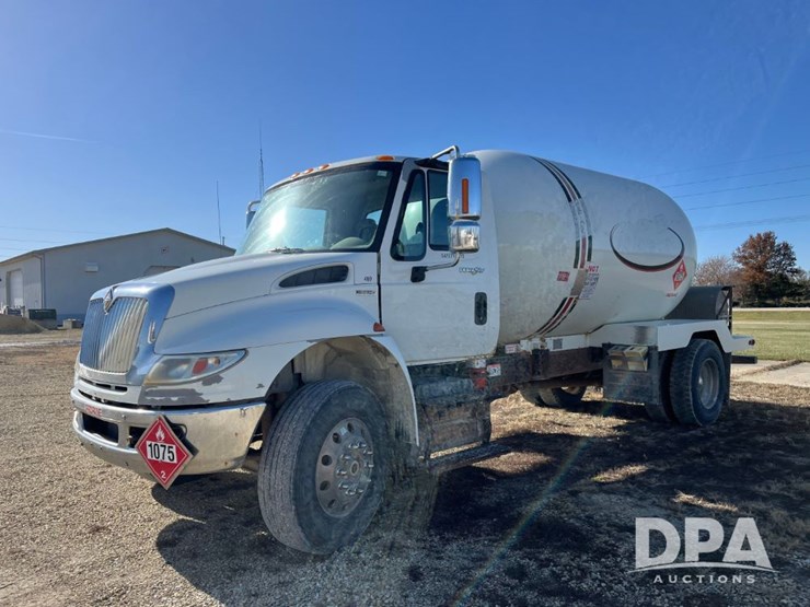 2011-ihc-4400-durastar-lp-truck-(jn3390,-unit-489)-image-1