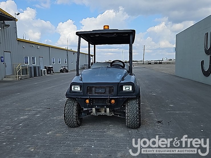 2021-club-car-carryall-1700-image-8