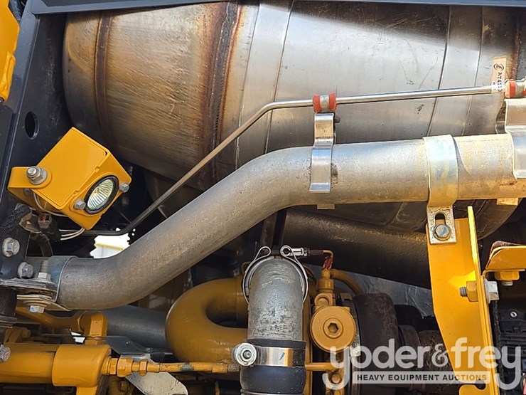 2017-deere-872g-image-96