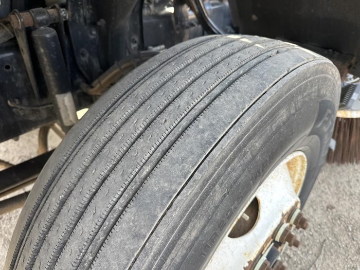 2007-sterling-sc8000-image-49