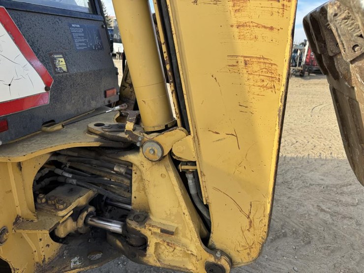 caterpillar-416b-image-32