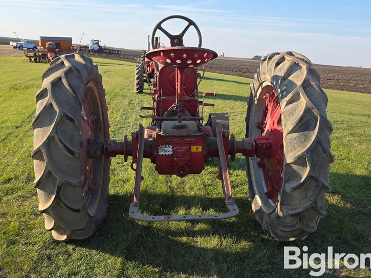 1939-farmall-f-14-2wd-tractor-image-6